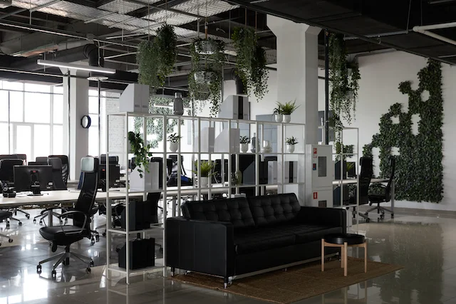 РБК сменил классический офис на современное коворкинг-пространство